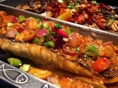 -鸣记脆皮烤鱼·海鲜烤鱼(三八广场店)