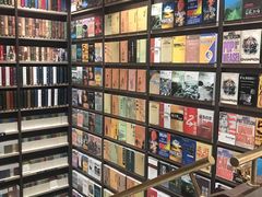 -钟书阁(群光广场店)
