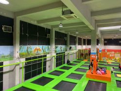 -蹦贝JumpingJack运动中心·炫飞蹦床(龙华店)