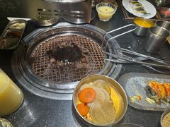 -韩烧牛中牛·甄选黑牛烤肉(黑金店)