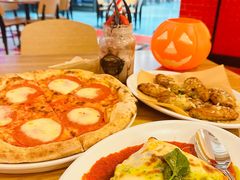 -城市大道红炉披萨烘焙坊