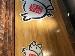 -肥肥虾庄·金牌油焖大虾(杨园滨江时代walk店)