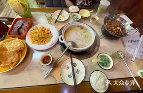 Health-Promoting Pepper Pork Stomach Claypot Chicken