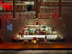 -FOUR PLAY BAR