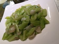西芹百合炒白果-顺风海鲜港(长寿路店)