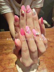 -Hertha Beauty Salon