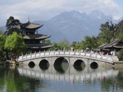 -黑龙潭风景区