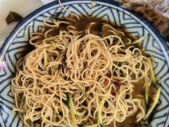 -霄汉牛三鲜湖北砂锅菜(万松园2店)