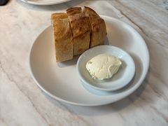 -ROAST coffee & eatery