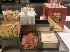 -喜茶(杭州滨江宝龙店)