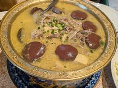 笨猪肉酸菜血肠-红樱桃·欢乐餐厅(太原里店)