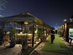 -冰冰龙虾·江湖菜·花园江景餐厅