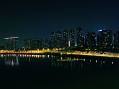 -南京眼步行桥
