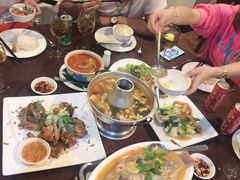 -Neary Khmer Restaurant