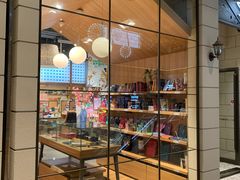 -百新书局(尚悦湾店)