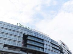 -URBAN REVIVO(欢乐海岸购物中心店)