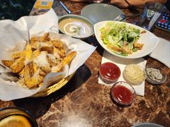 -Let'sBURGERplus·非常创意汉堡(三里屯店)