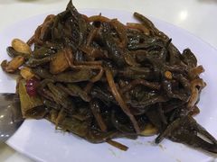 -圣河湾虾饺美食(站前店)