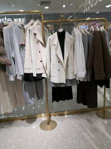 jinsu近素(城市广场店)-"欧美风格的"近素"女装91店在城市广场二.