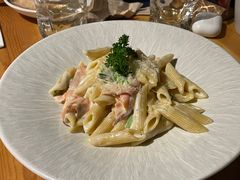 烟熏三文鱼芦笋奶油芝士斜管面-TIAGO HOME KITCHEN(王府中环店)