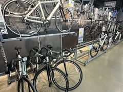 -迪卡侬(南二环店)