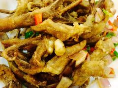 -余杨鸭鸭餐厅