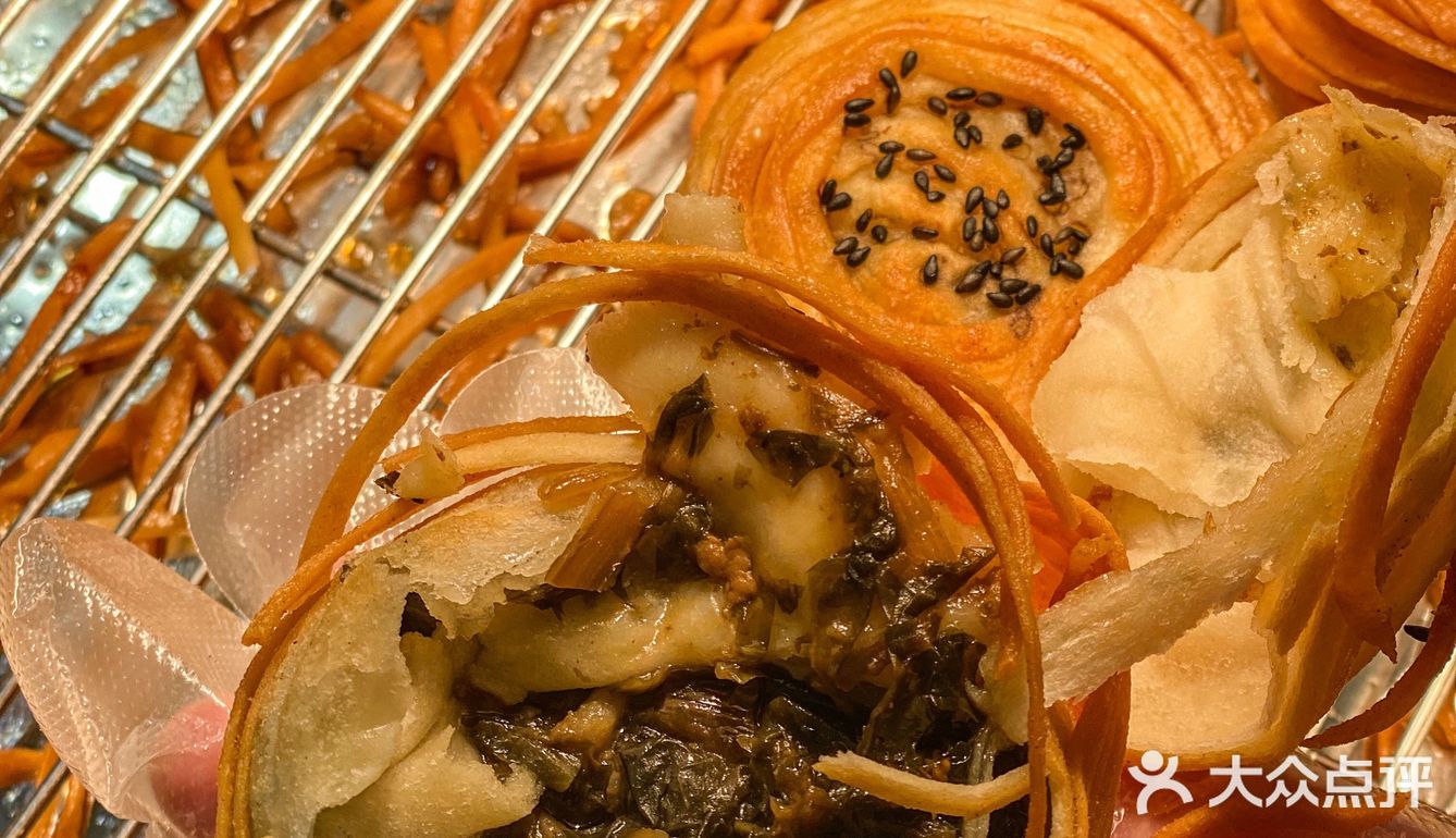 请给这个牛肉饼颁个奖吧‼️爆汁又好吃[流泪]