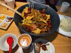 -风光老灶麻辣香锅(大成路翠微百货店)