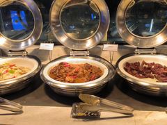 -飨食汇全日制餐厅·昆山皇冠假日酒店(九方店)