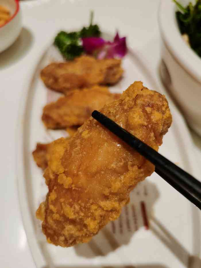新白鹿餐厅(第一百货店)-"南京路总店菜品更胜浦东店.口味给5星: .