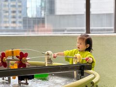 -爱睿思儿童早教亲子游泳(万象城店)