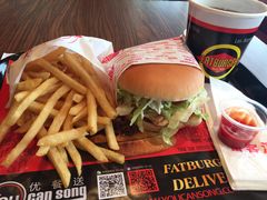 -FATBURGER 特富客汉堡(外交公寓店)