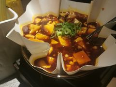 -穹六人间 people 6(岳阳路店)