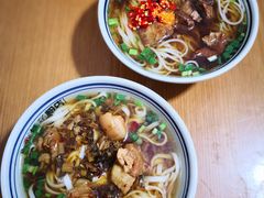 酸菜蒸肉粉-矮子粉店1985·长沙米粉(湘春路店)