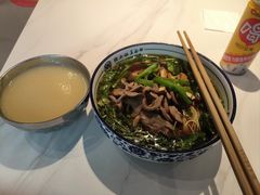 -镇南锅盖面馆(解放路店)