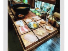 -银米·云南传统过桥米线(双廊黑金冠店)