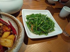 -隔壁老王·家常云南菜(花巷店)