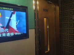-K+全国连锁KTV(绿地缤纷天地店)