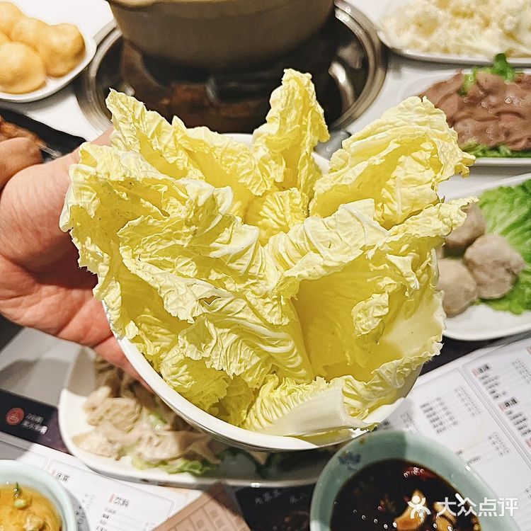冬令进补吃什么?那肯定少不了羊肉锅
