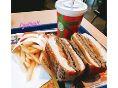 经典双层皇堡-汉堡王(北京三里屯购物中心)