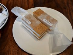 酸奶油杏子手提-半勺舒舒(太乙店)