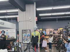 -迪卡侬(越秀公园店)