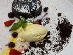 -HuaTa 花榻·花忆西葡餐厅(虹桥南丰城店)