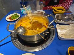 -马路边边麻辣烫(世纪金源店)