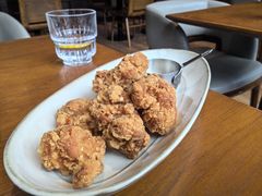 -Two Birds One Stone·一石二鸟(诚品生活店)