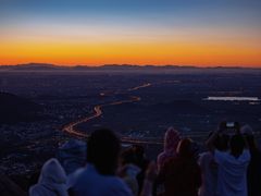 -鬼笑石后山停车场