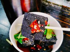 -黑色经典臭豆腐·湖南特产(坡子街店)