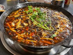 -鸿顺老铁锅美蛙鱼府(解放碑店)