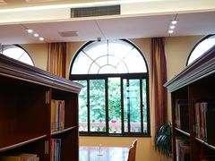 -静安区少年儿童图书馆(康定东路)