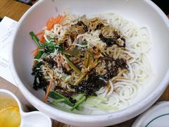 -云海肴·汽锅鸡·云南菜(天山百盛优客店)